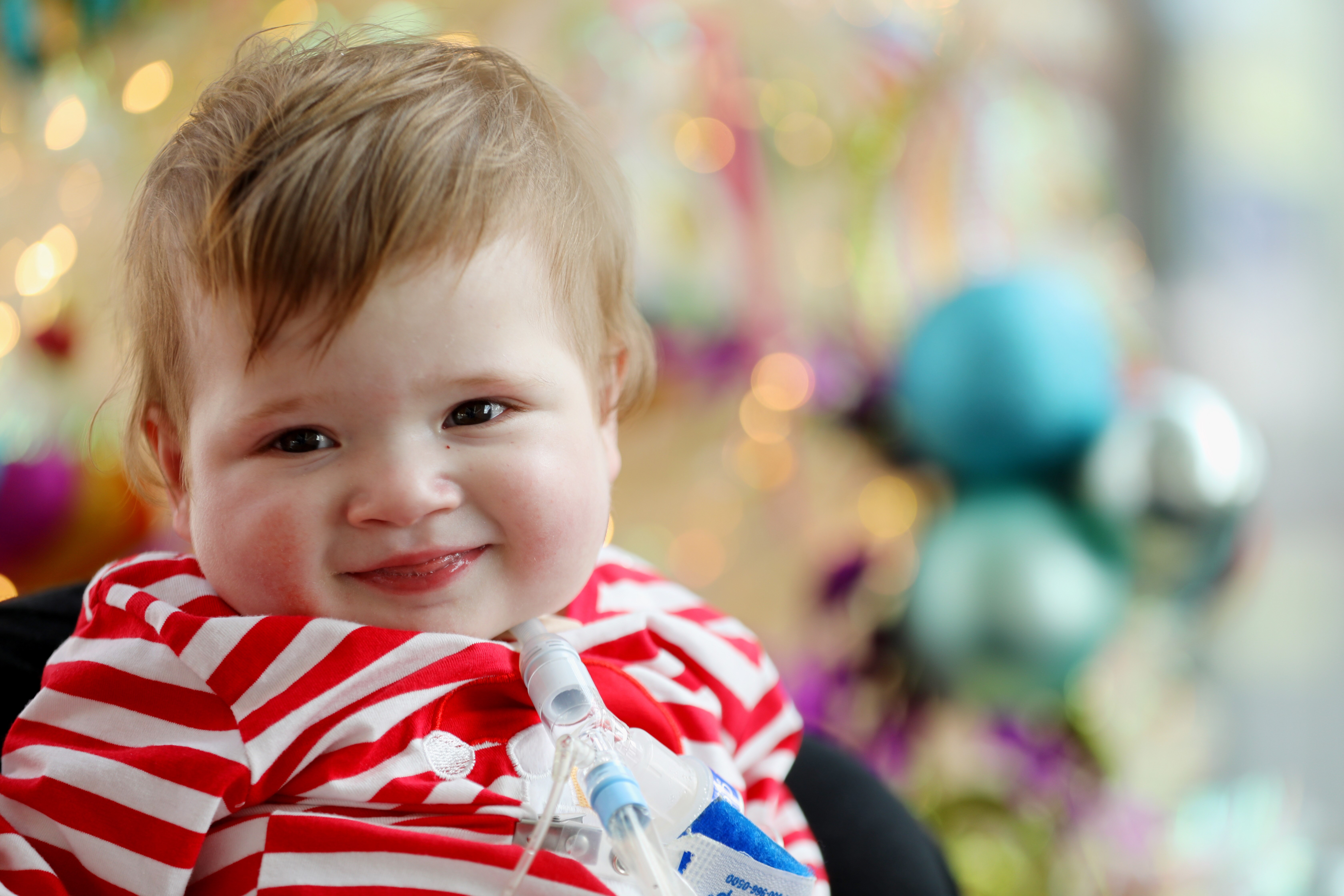 child in red-white striped shirt637279278046167898 child in red-white striped shirt637279278046167898